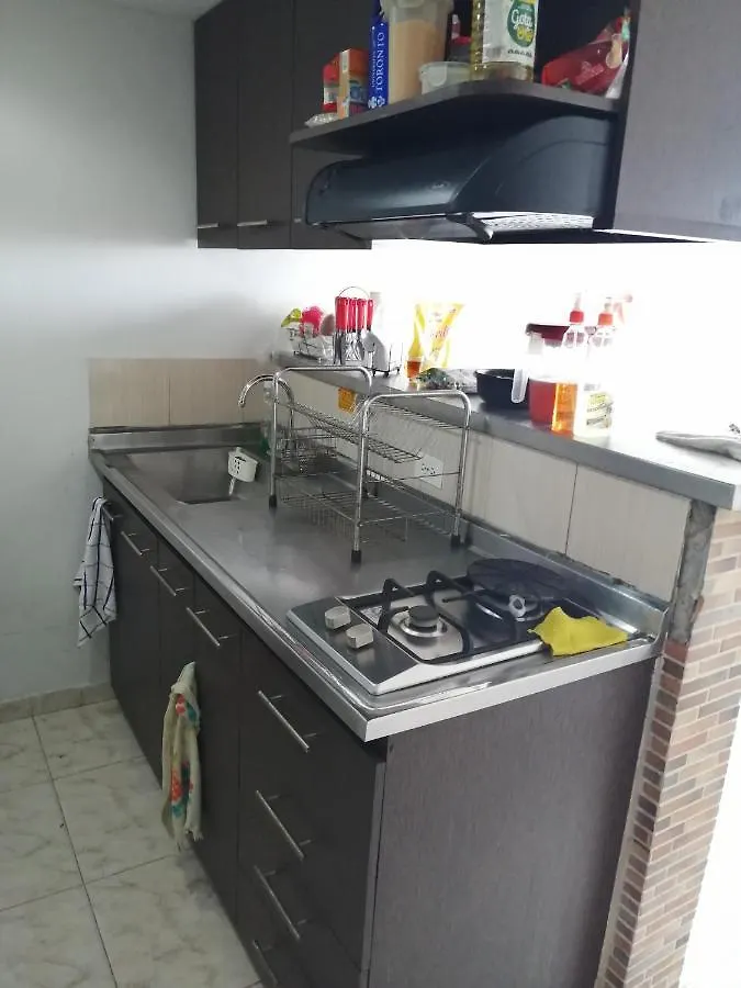 Habitacion Privada Edificio Turin 麦德林